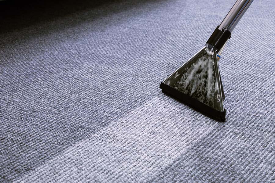 Cleaning carpet flooring