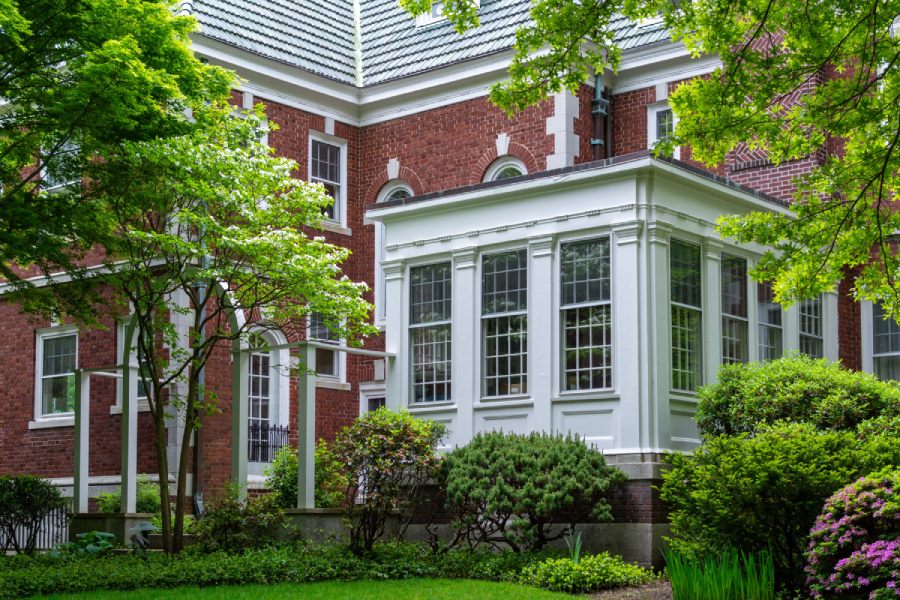 Gable roof sunroom