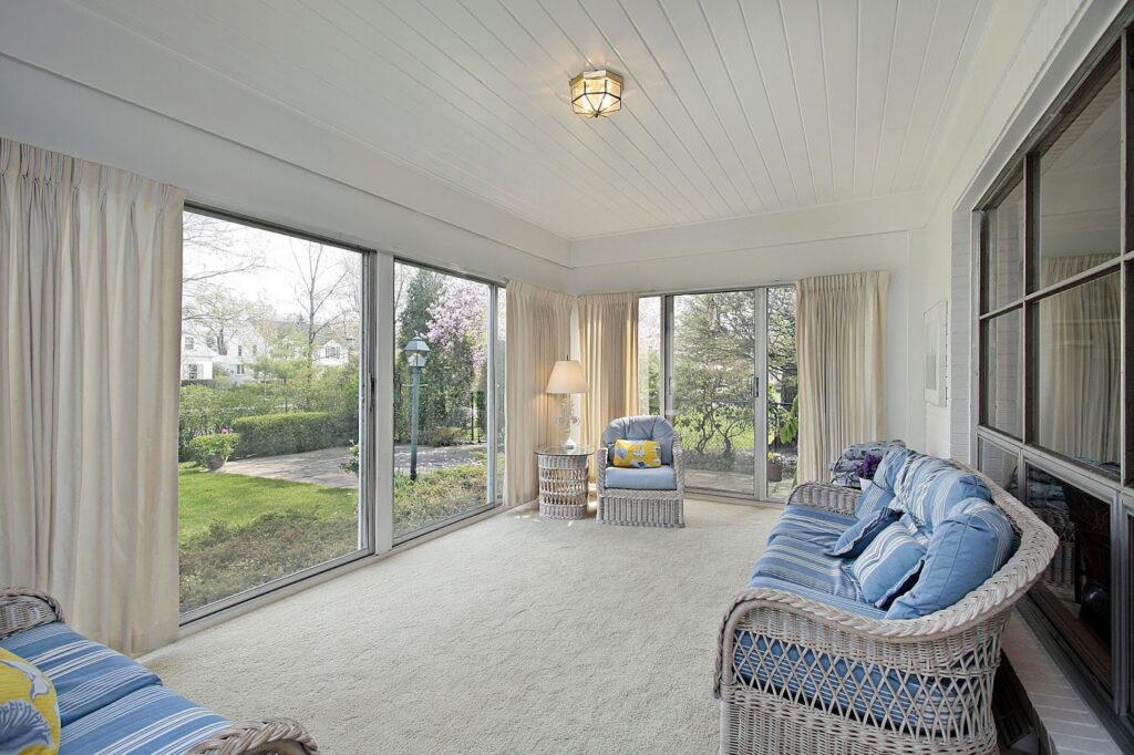 Tips for Selecting Sunroom Curtains